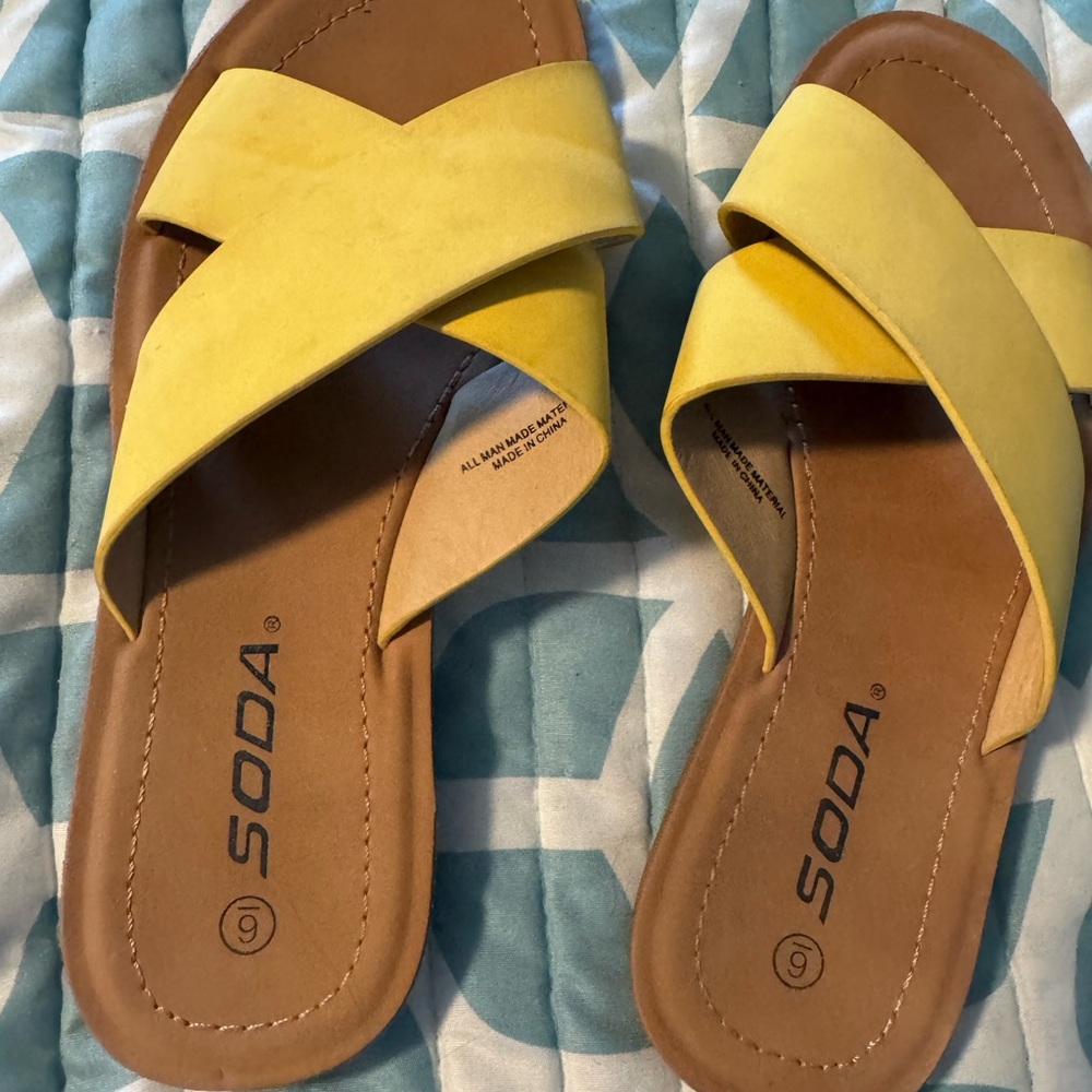 Soda Women's Vibrant Yellow Sandals